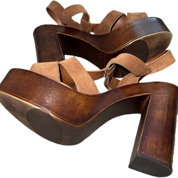 Steve Madden Suede Wooden Stacked Platform Heels - Picture 4 of 5